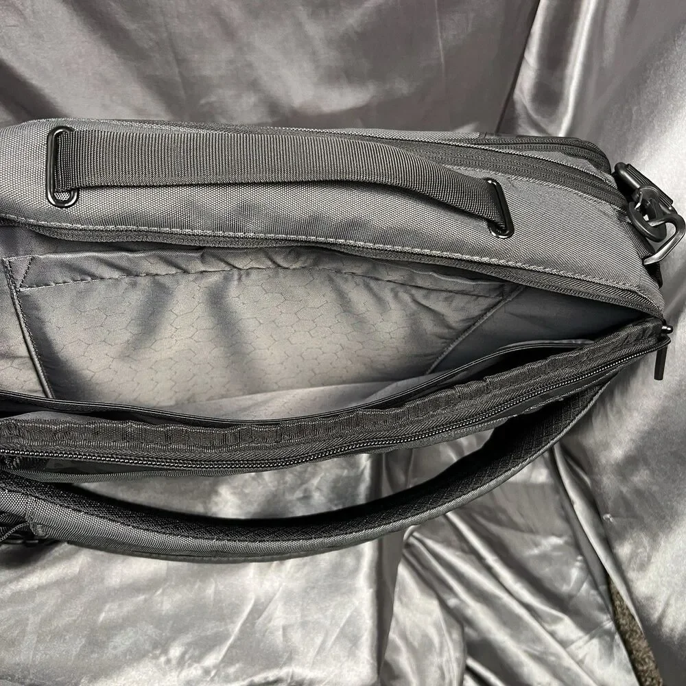 OGIO Convert Pack‎ Tarmac Laptop Briefcase Backpack Bag Black Camo Zip Messenger